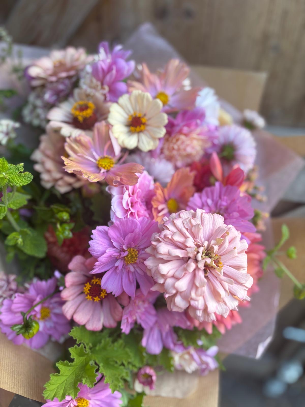 A Moon of Blooms - A month of weekly beautiful bouquets - (4 bouquets) delivered