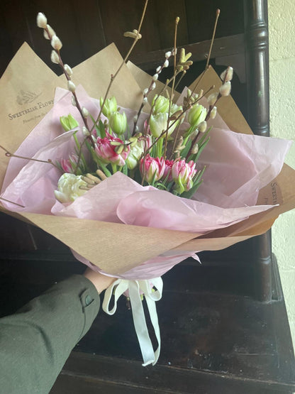 Pure Luxury - A beautiful bouquet to surprise and delight