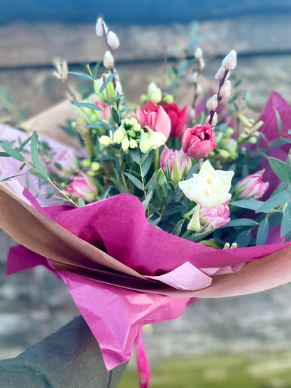 Scented Luxury - A glorious mixed bouquet with heavenly scent